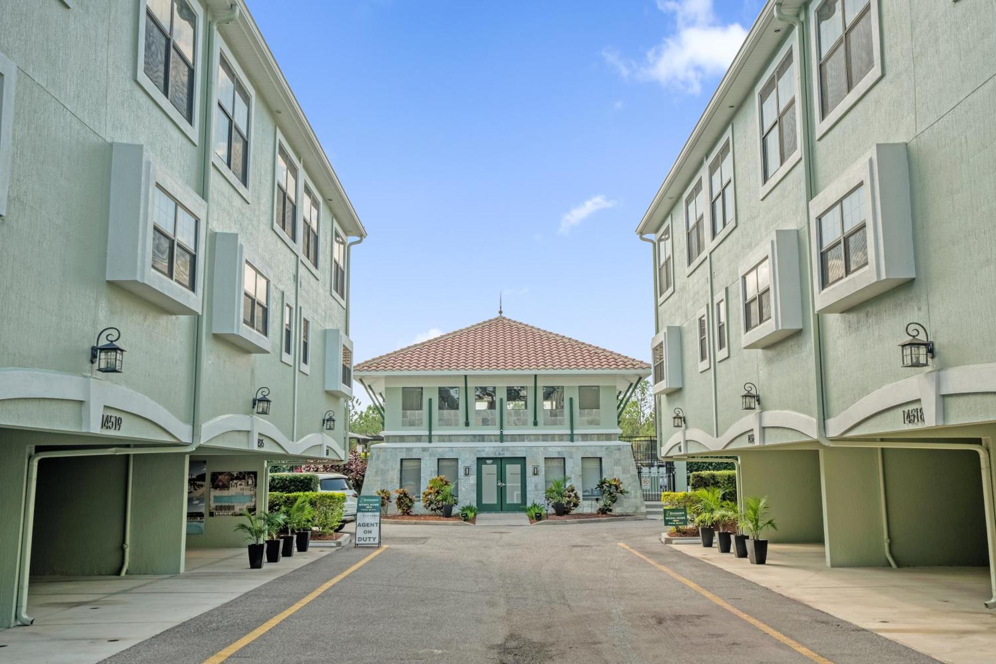 Long Weekend Escape - Townhome By Disney! Орландо Экстерьер фото